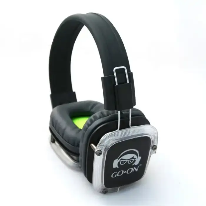 GO-ON LED Light-Up Wired Over-Ear Headphones | Foldable
